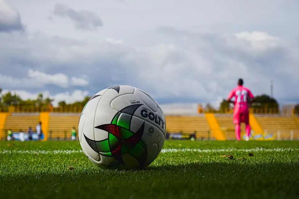 Data-Driven Long Shot Betting on Liverpool: A Systematic Approach