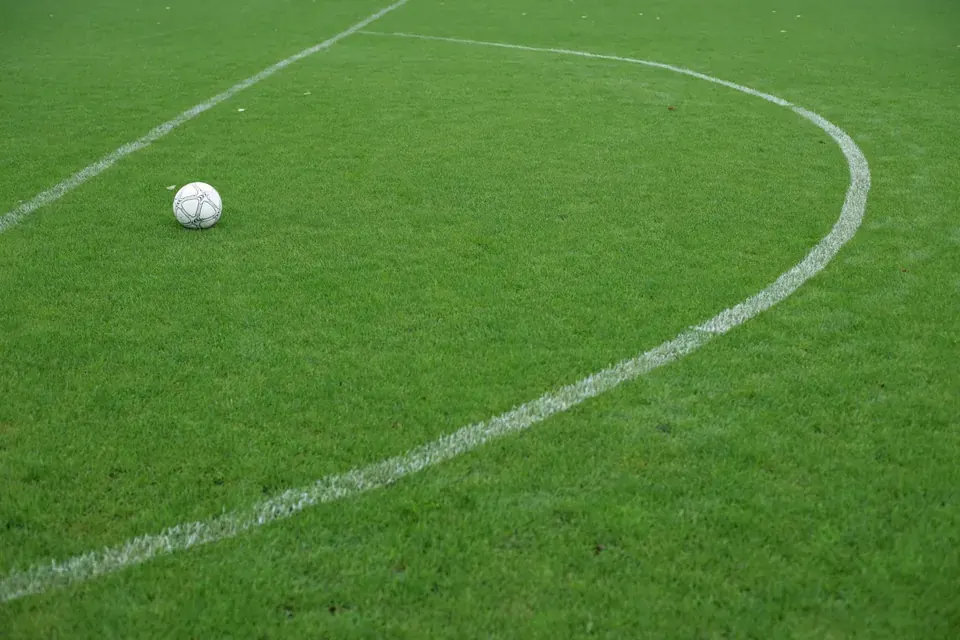 Pressing Trap Zones on the Wing