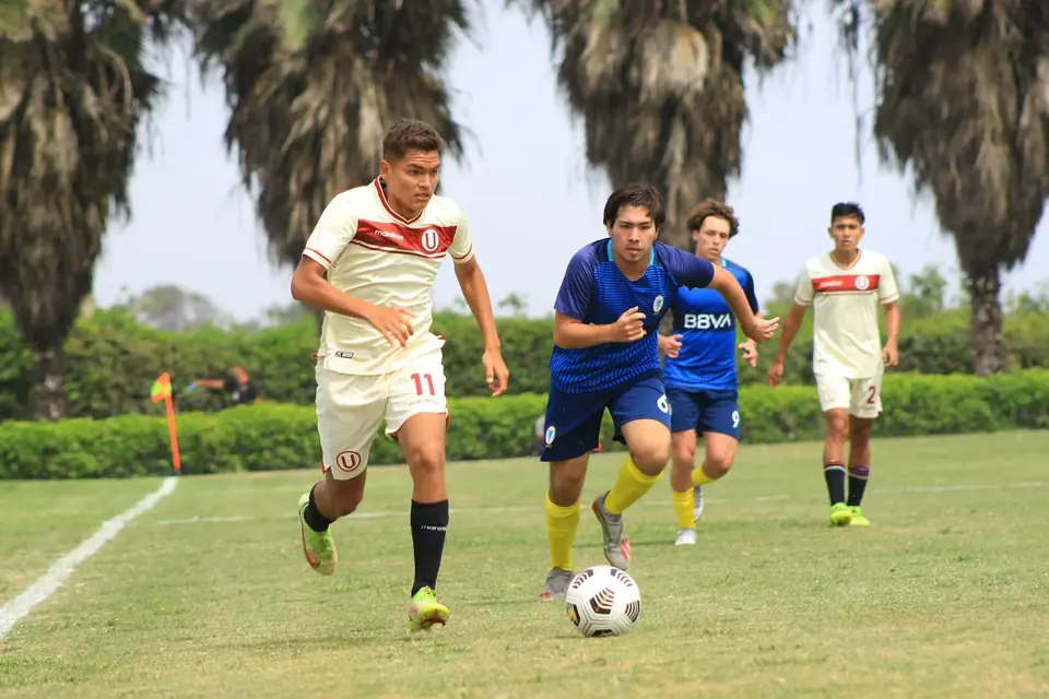 Wing-Back Defensive Covering: Protecting the Flanks