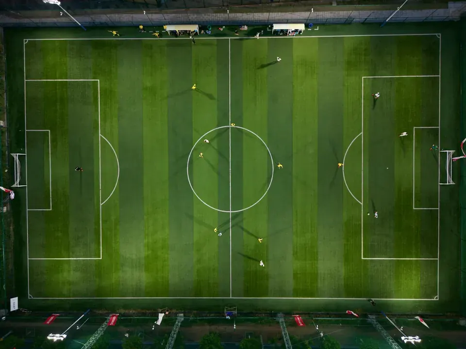 Wing-Back Role in 3-4-3 Formation